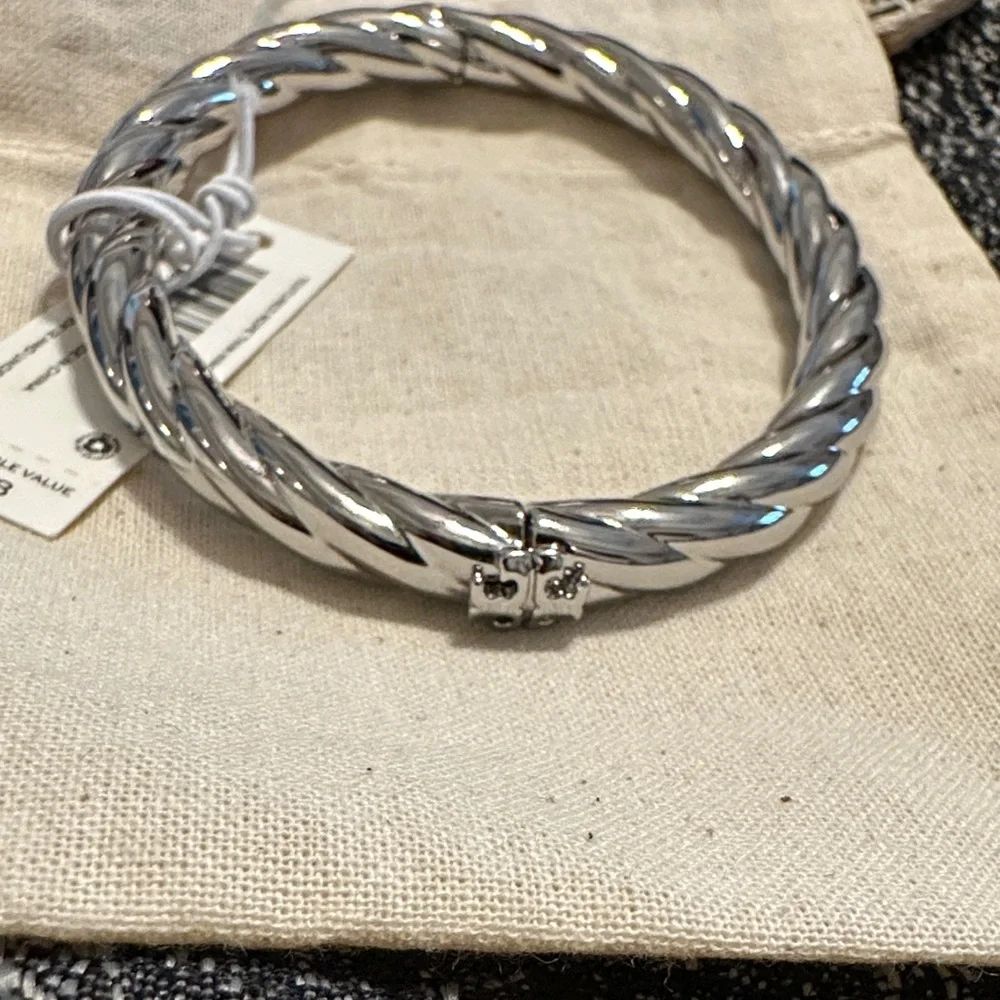 Tory Burch Silver Twisted Bangle - Picture 5 of 9
